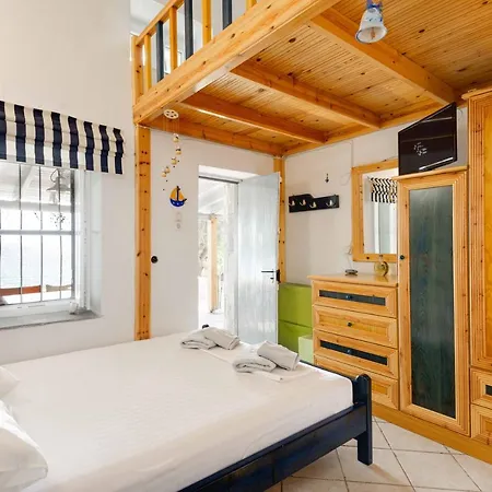 Vakantiehuis Pine Cove House, Loutra Agia Paraskevi (Kassandra)