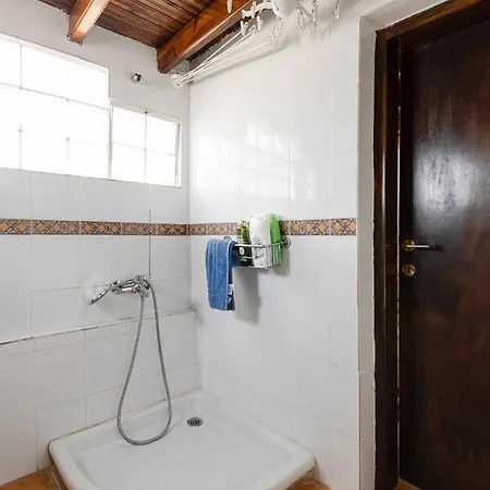 Pine Cove House, Loutra Vakantiehuis